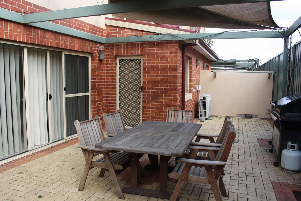 Albury Suites - Schubach Street Номер фото